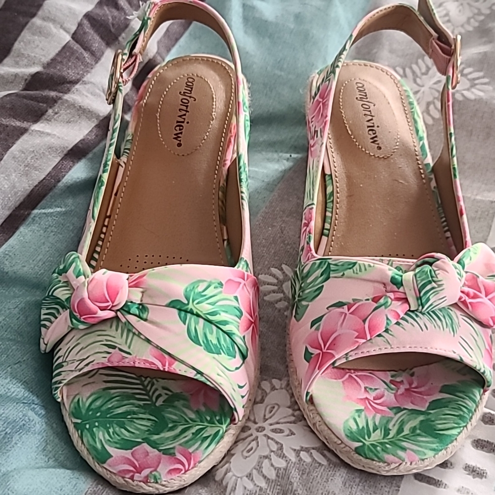 Comfort view 7w shoes